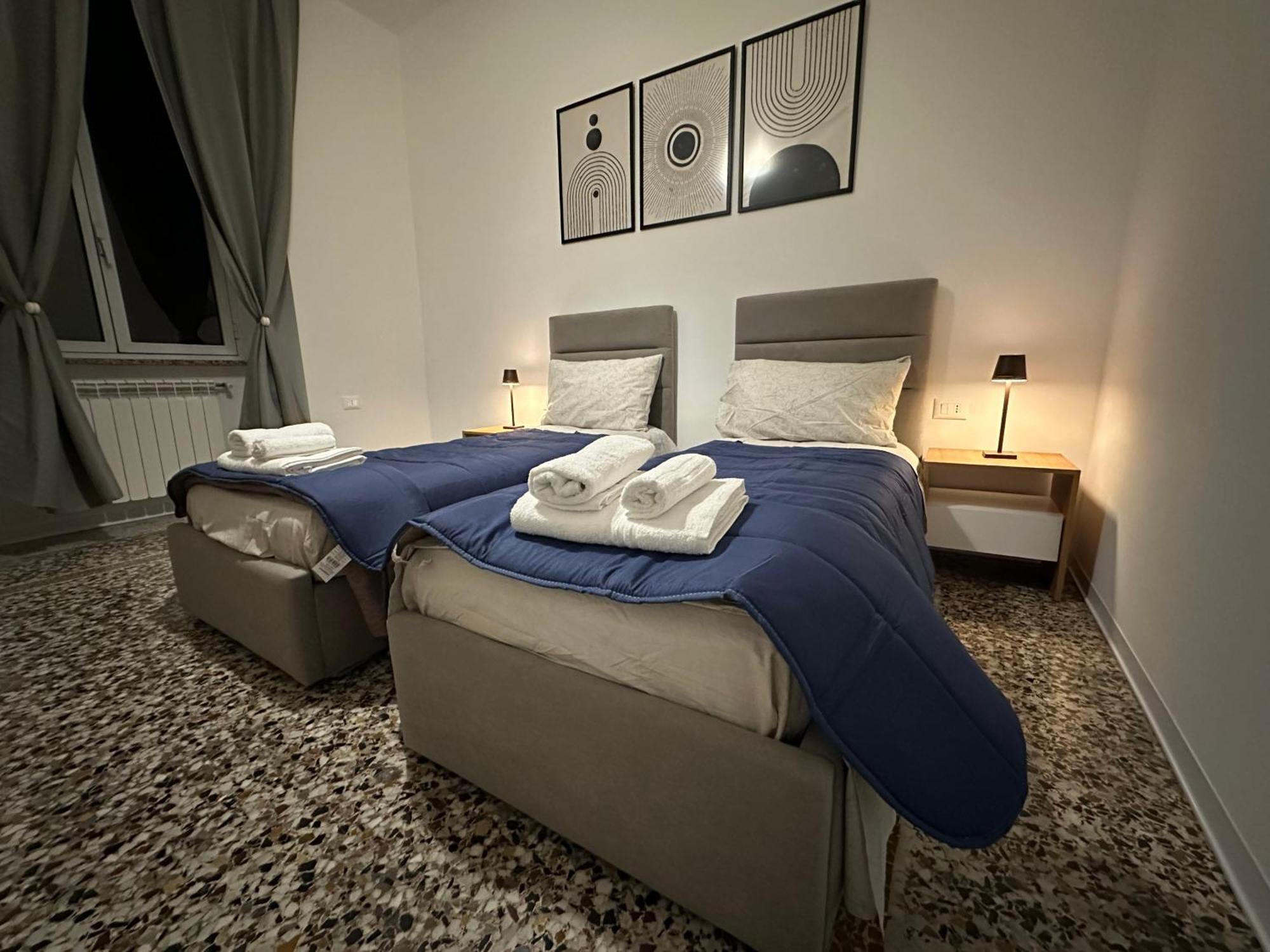 Mosaic Inn Genoa Bagian luar foto